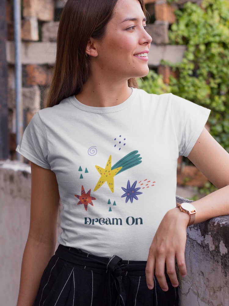Dream on spiritual shirt van Comfi Yogi, spirituele kleding voor een mindful lifestyle.